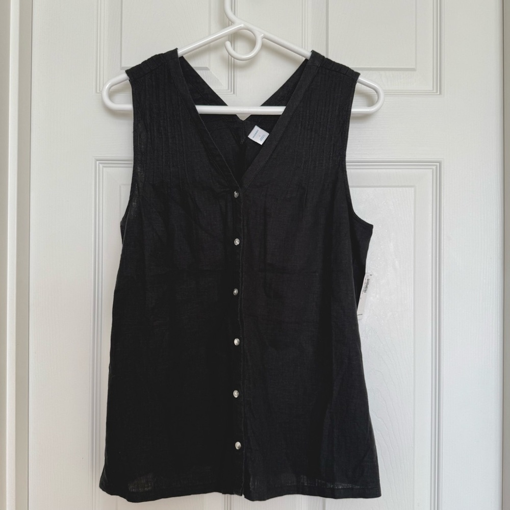 Old Navy Black Sleeveless V-Neck Button-Up Blouse – Size S